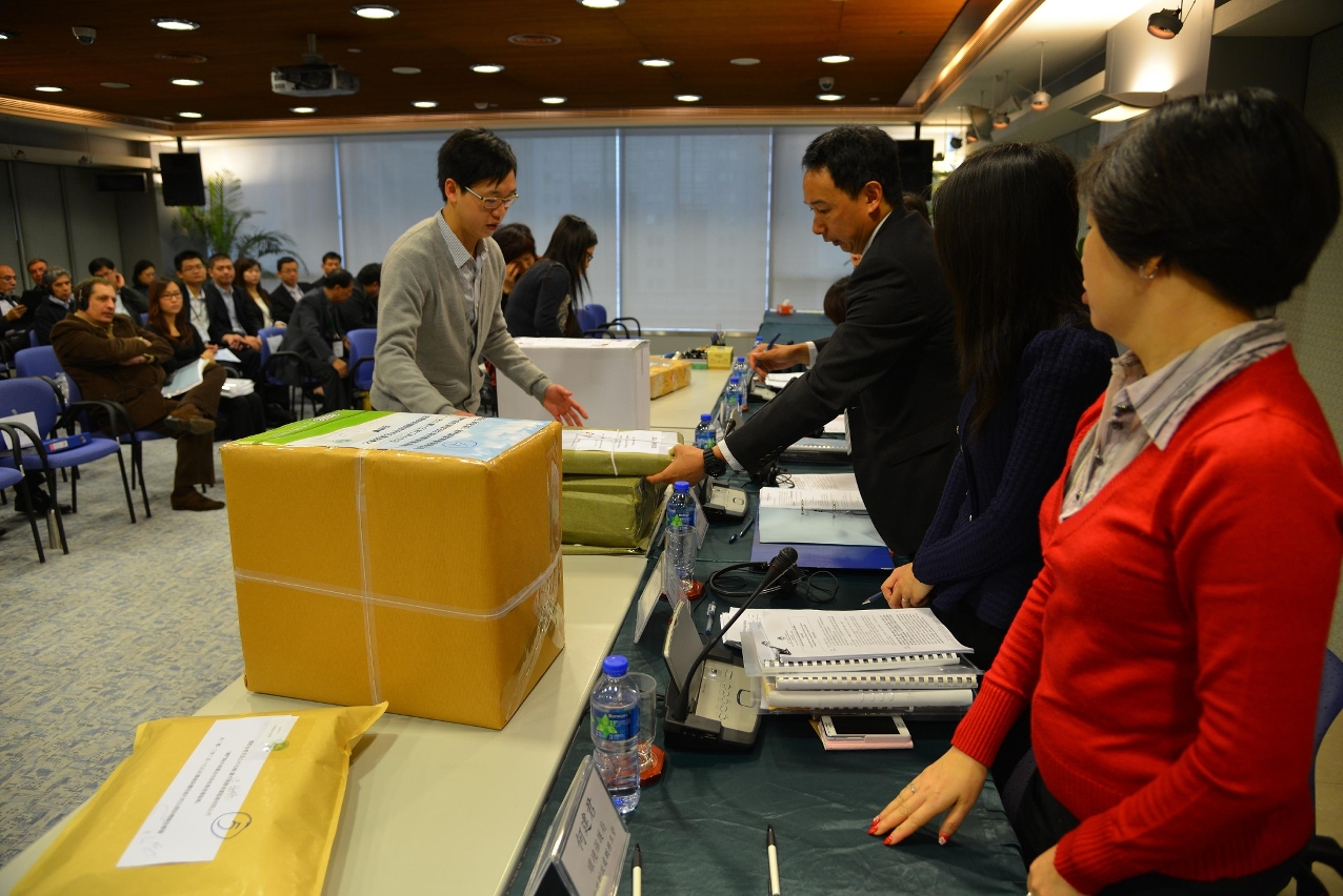 澳門城市清潔及垃圾收集清運服務合同於今日進行公開開標