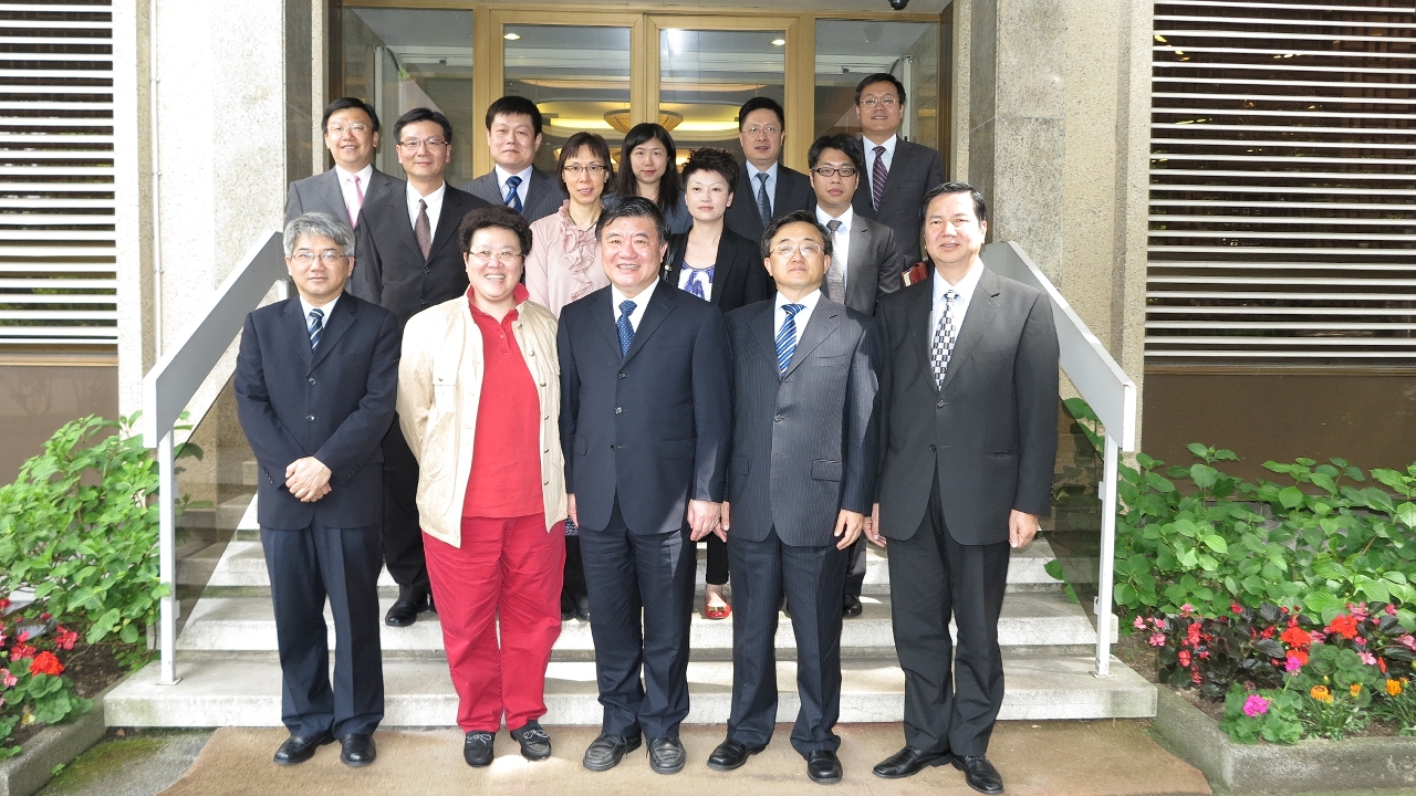張裕司長一行拜會陳竺部長和劉振民大使