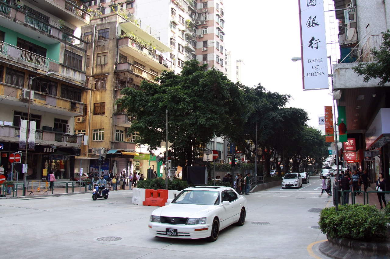 高士德大馬路今起臨時開放全線單向通車