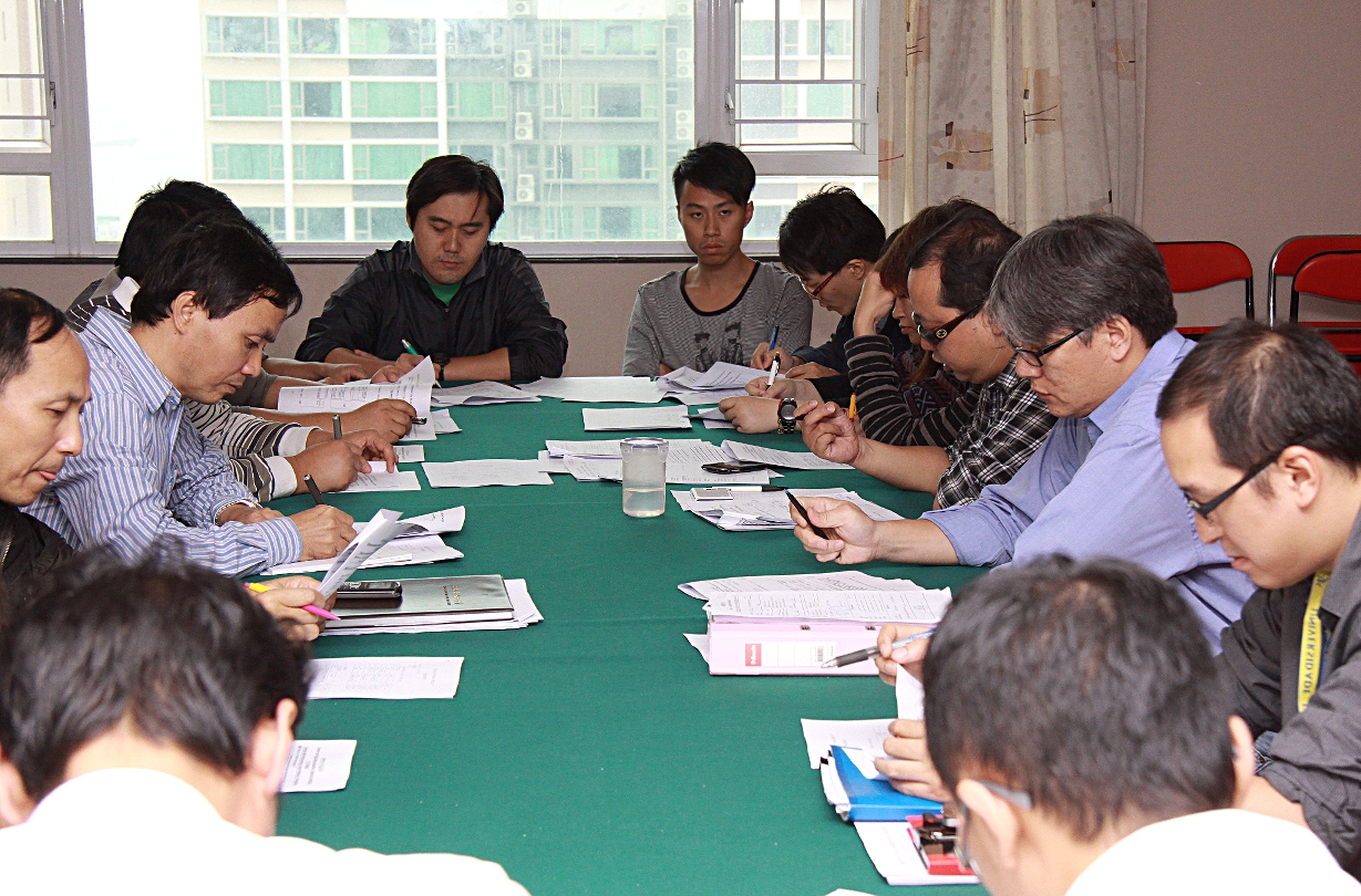 政府代表與地盤定期會議