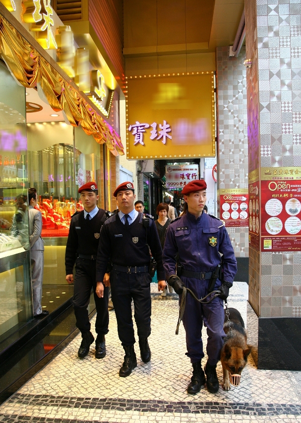 特警隊市面巡邏1