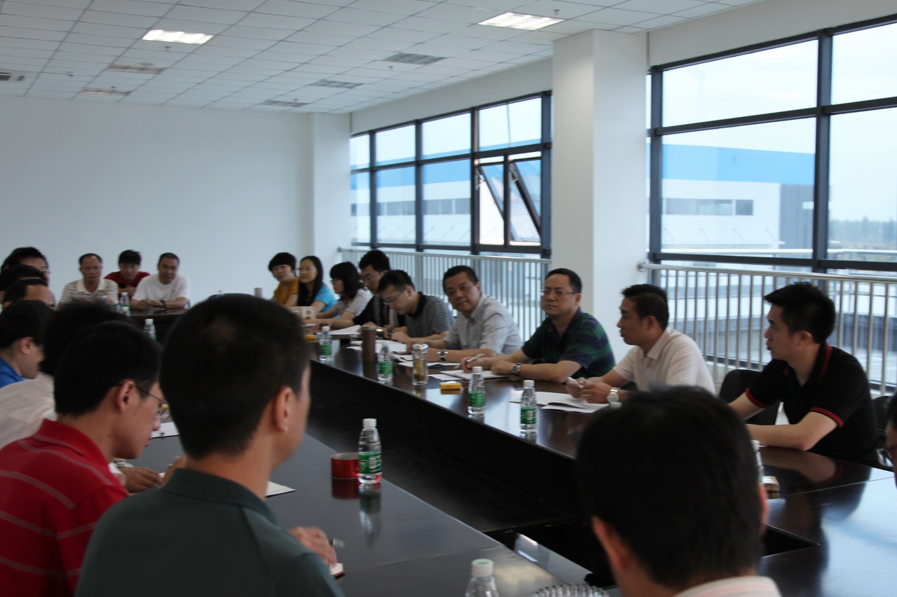 澳門審計人員在成都中央級救災物資儲備中心參與“汶川地震災後恢復重建跟蹤審計”