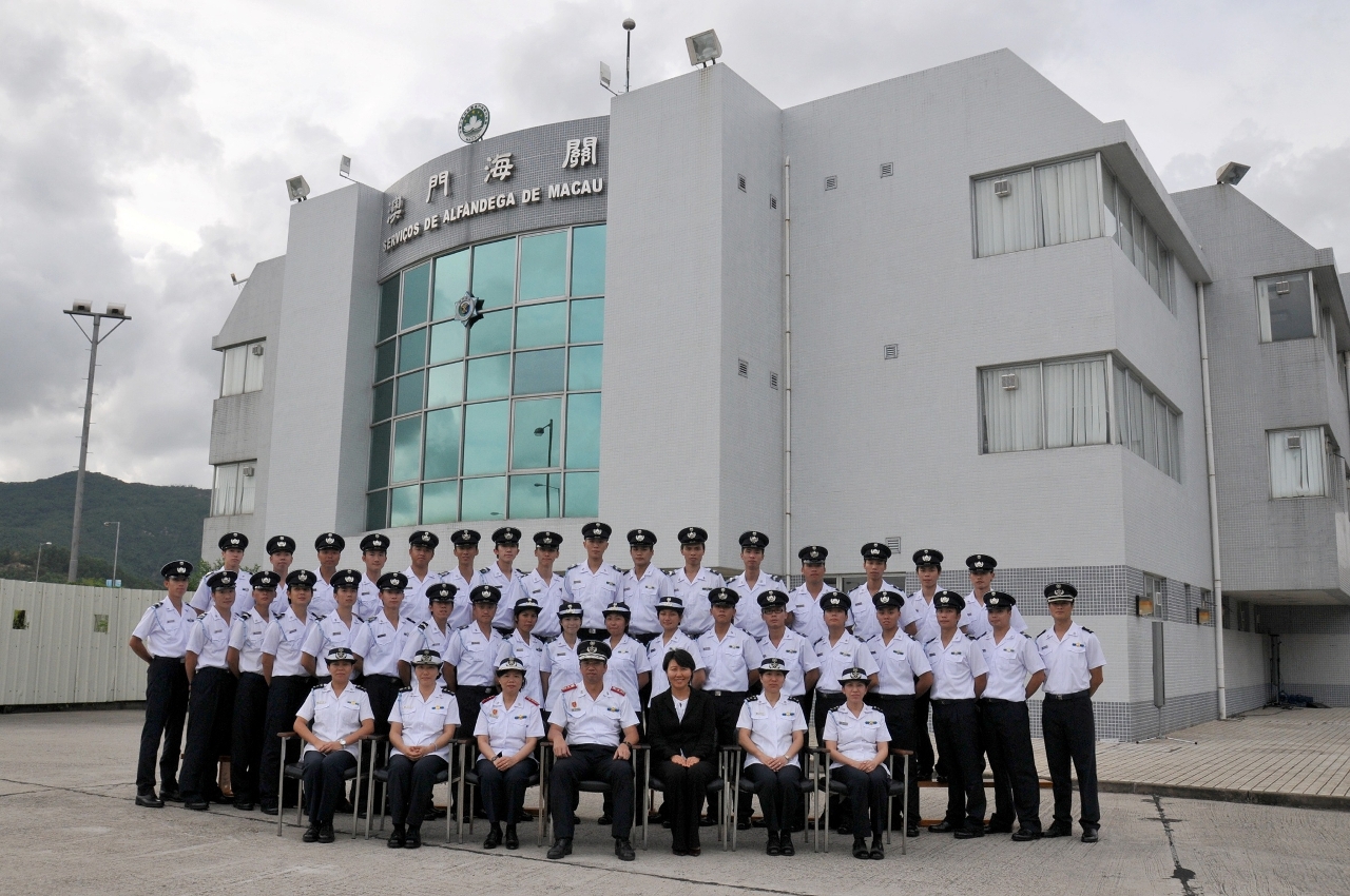 三十四名新關員入職