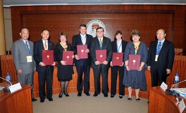 六位來自海內外頂尖大學的專家學者出席論壇交流經驗