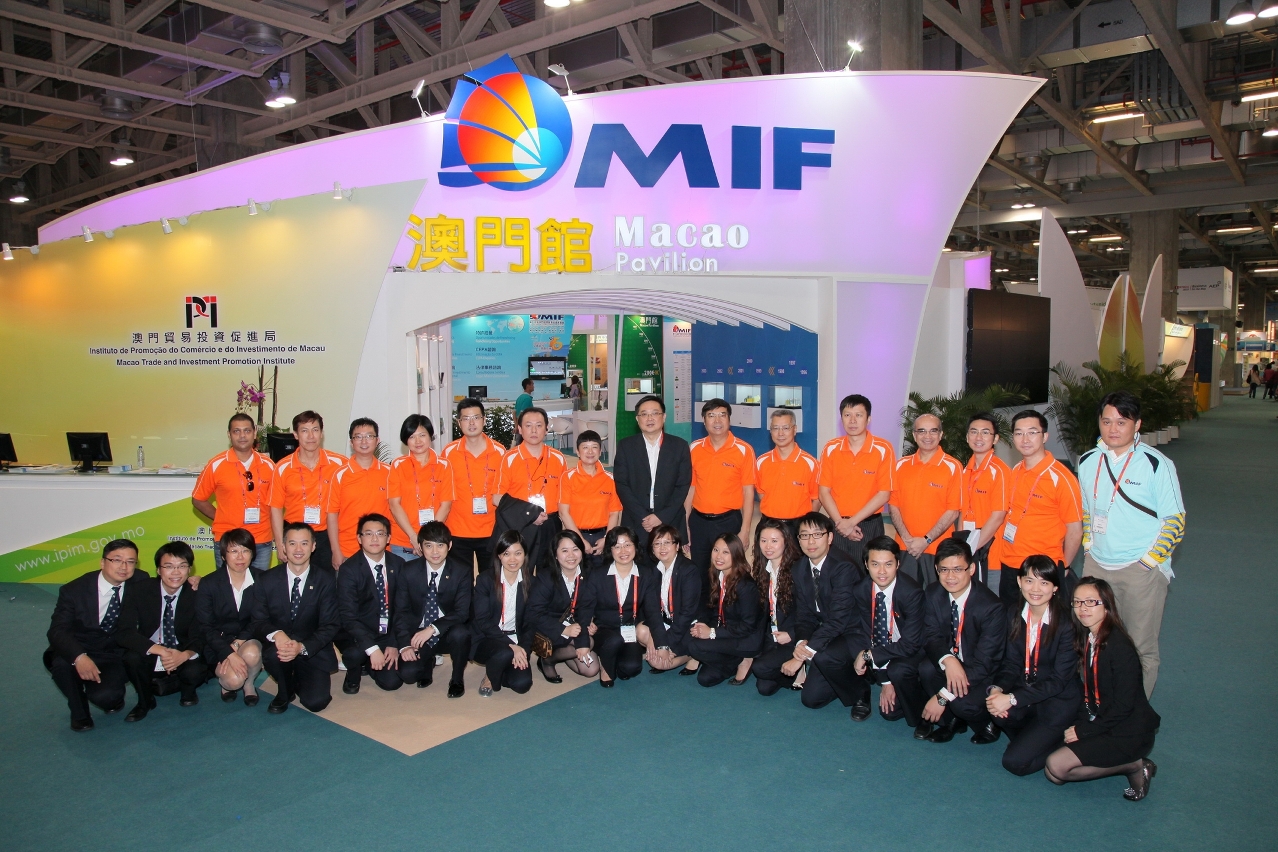 第十五屆MIF圓滿結束主承辦單位負責人與工作人員合影
