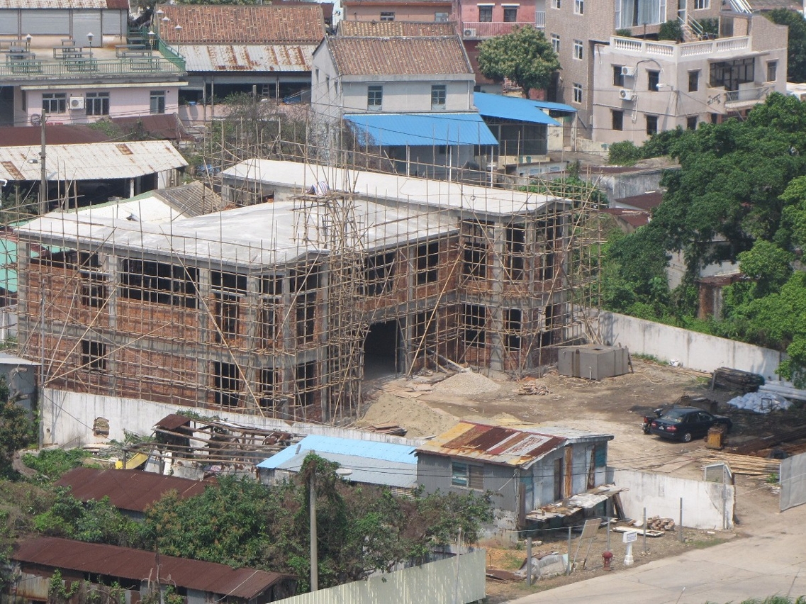 有關個案霸地兼進行非法工程