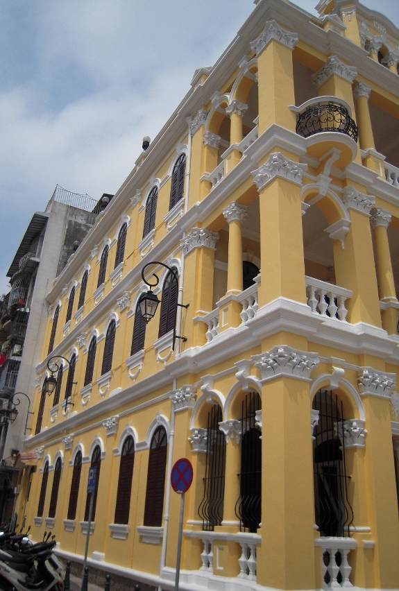 工程主要翻新建築物臨街面