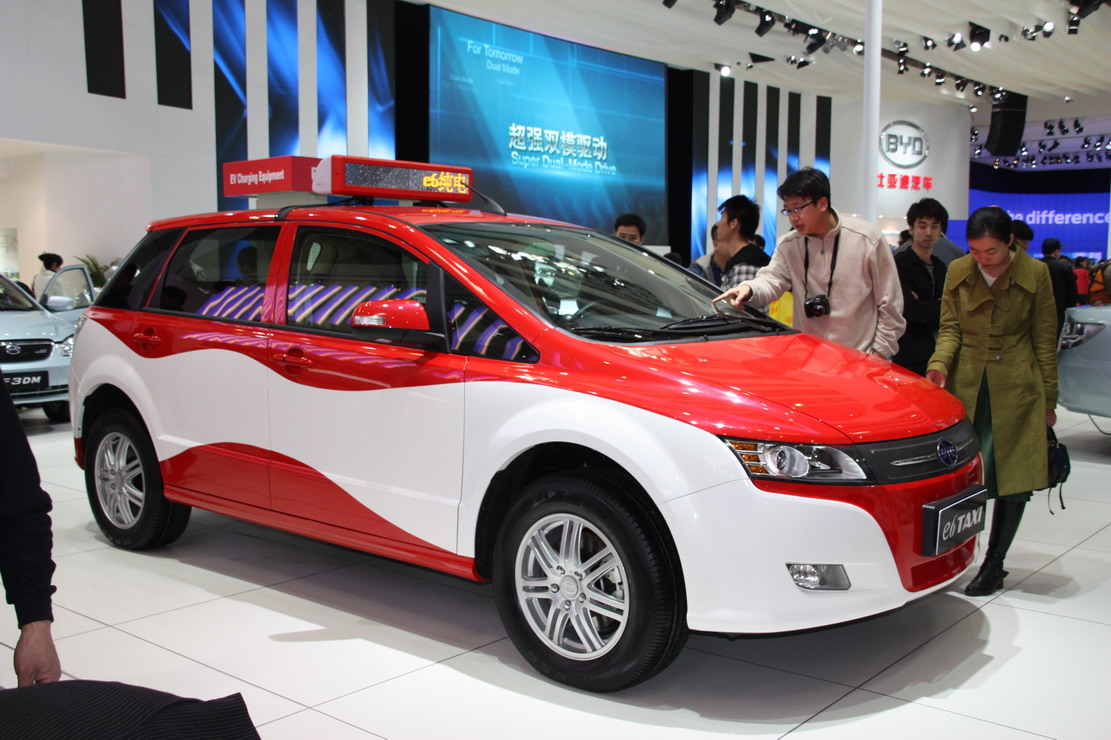 今屆車展以「暢想綠色未來」為主題，環保車是焦點之一。