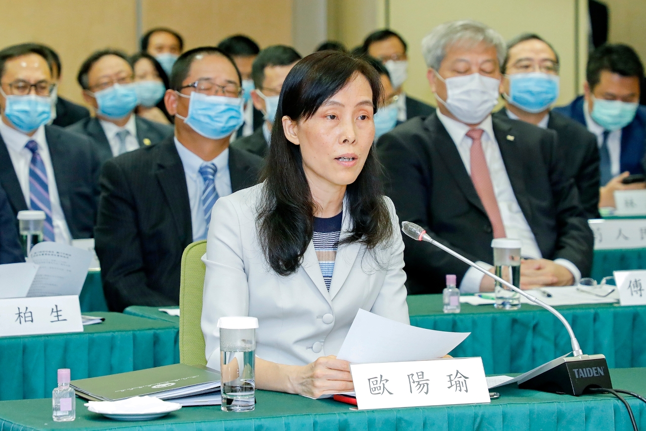 澳門特別行政區社會文化司歐陽瑜司長講話。