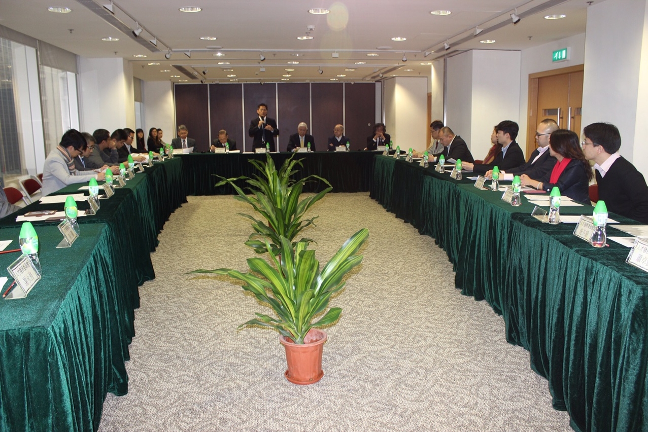 “Programa da Visita a Macau dos Talentos no Exterior em Comemoração do 15º Aniversário do Retorno de Macau à Pátria” termina em sucesso.