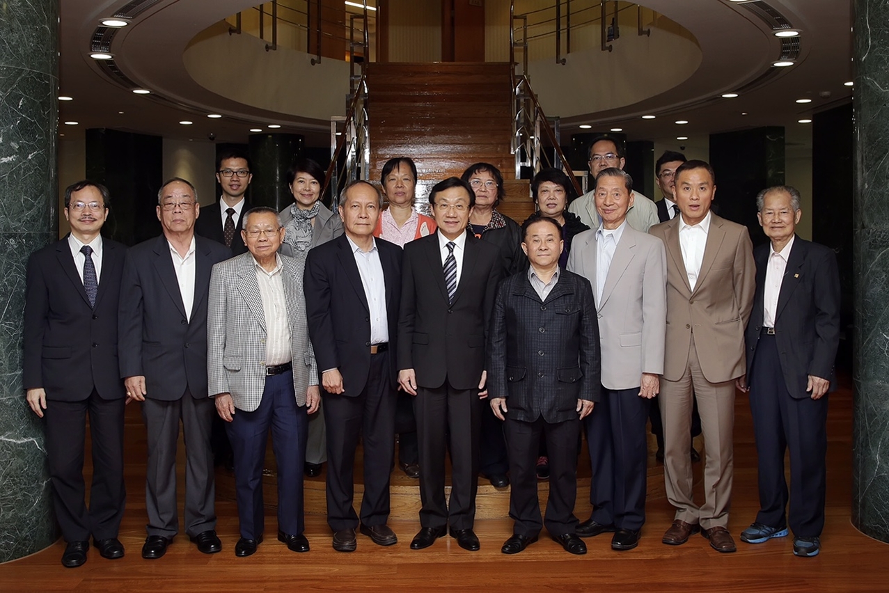 Secretário para os Assuntos Sociais e Cultura teve um encontro com a Macau Myanmar Overseas Chinese Association