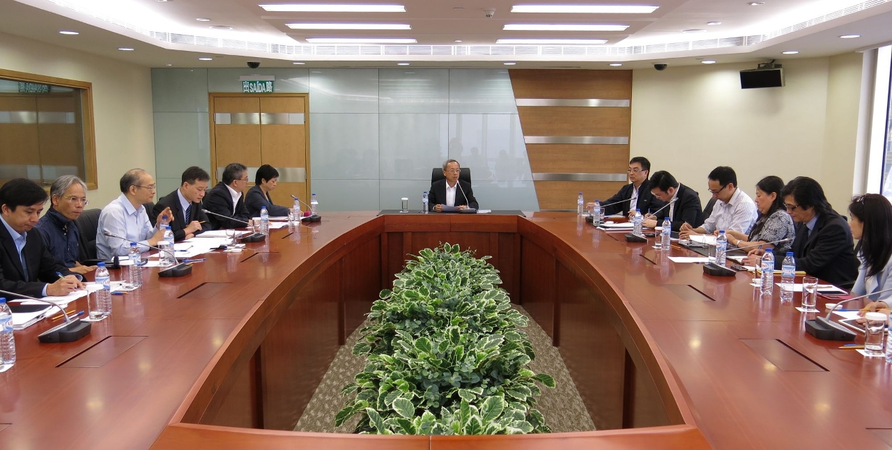 Ontem, o Secretário para os Transportes e Obras Públicas, Lau Si Io, convocou uma reunião interdepartamental para discutir sobre a qualidade do ambiente de Ká Hó.
