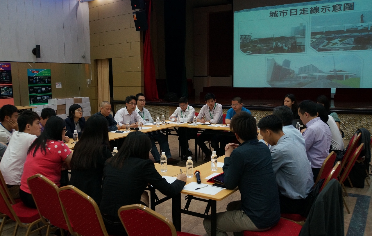Visitou a Aliança de Povo de Instituição de Macau para apresentar a solução elevada da Av. 24 de Junho