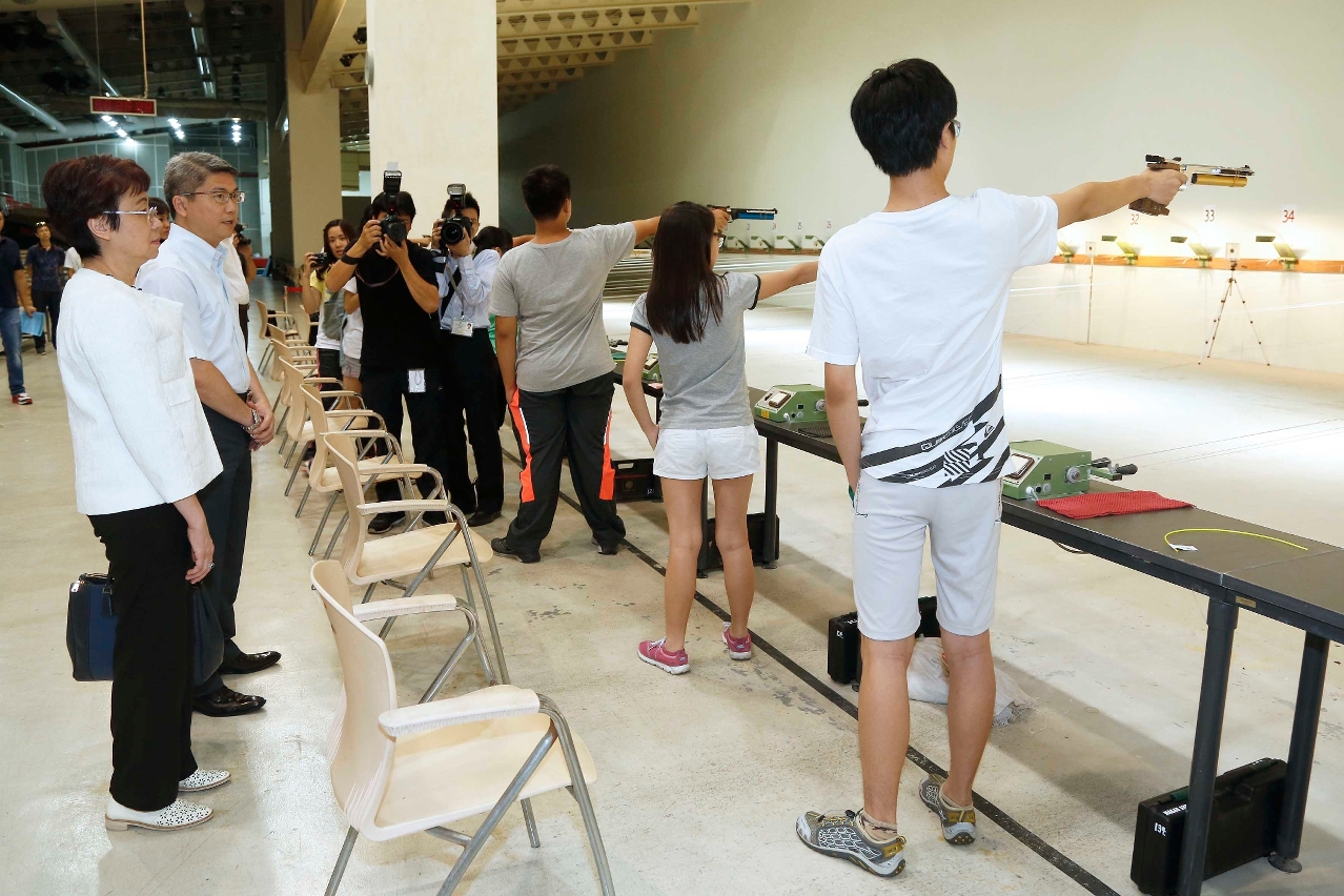Visita às actividades desportivas
