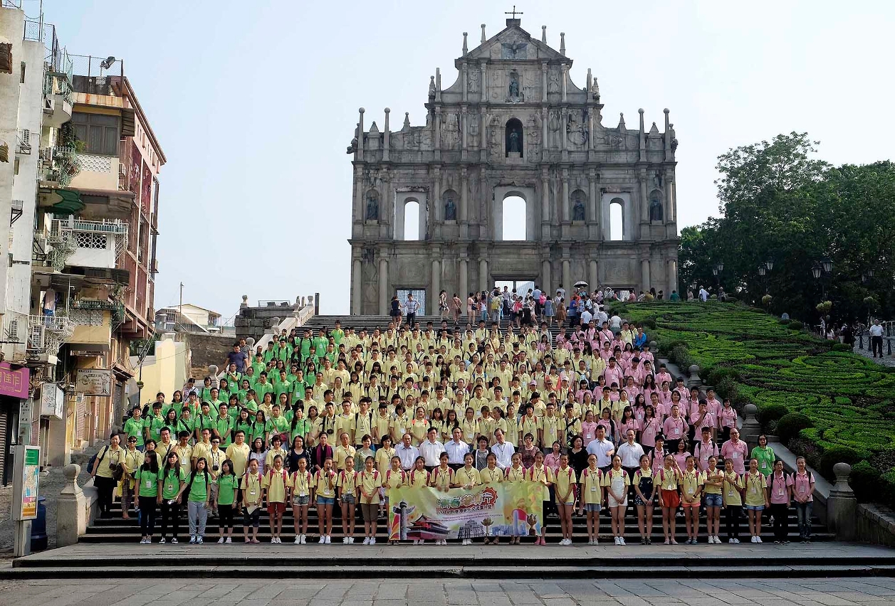 Viagem entre Hong Kong e Macau 2014 para jovens – Acampamento de Intercâmbio no Verão entre alunos de Pequim, Hong Kong e Macau