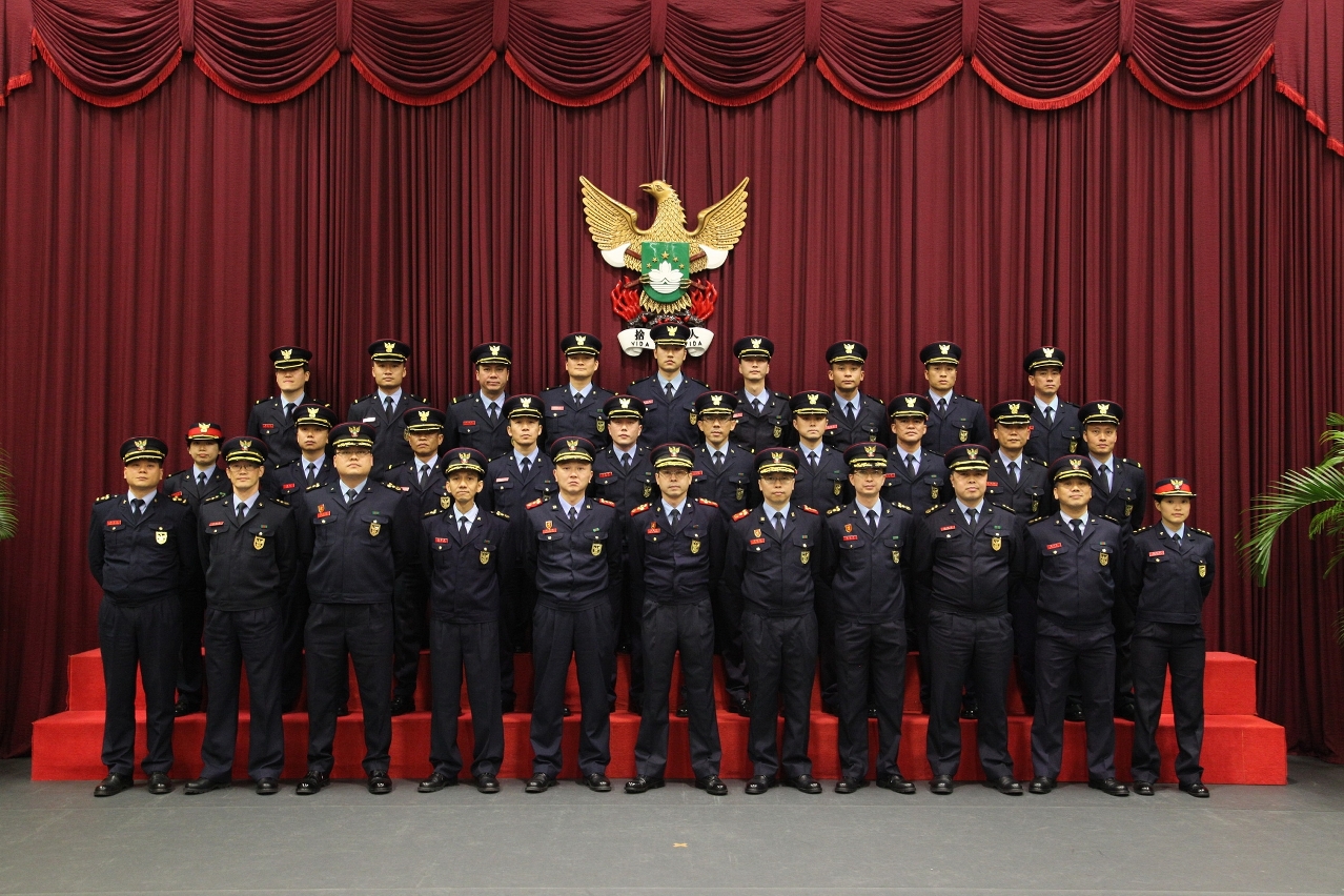 19 Bombeiros Principais promovidos para Subchefes