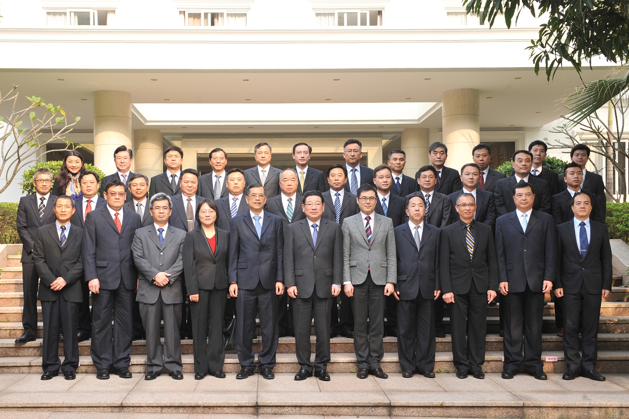 O 16.º Encontro de Trabalhos sobre a Cooperação entre os Orgãos de Segurança Pública do Interior e as Autoridades Policiais de Macau teve lugar em Zhuhai