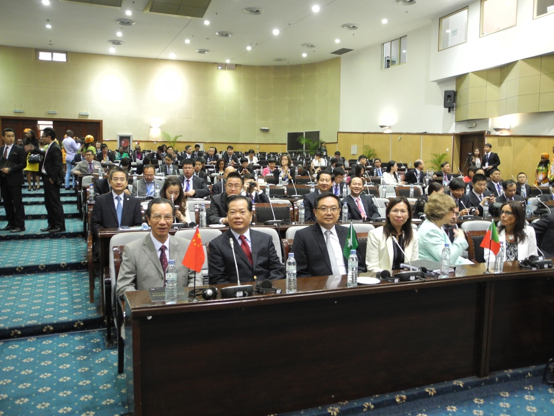 Representantes da China, Macau e Guangdong participaram no Encontro de 	Empresários