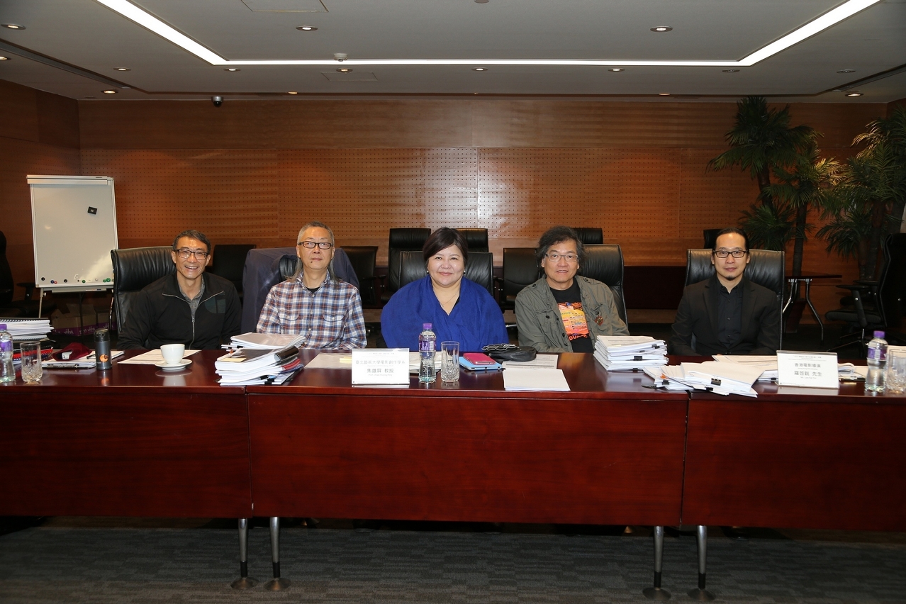 Fotografia do Painel de Adjudicação (a partir da esquerda: Albert Chu, Leung Chun ‘Samson’ Chiu, Peggy Chiao, Alex Law, Chan Peng Fai)