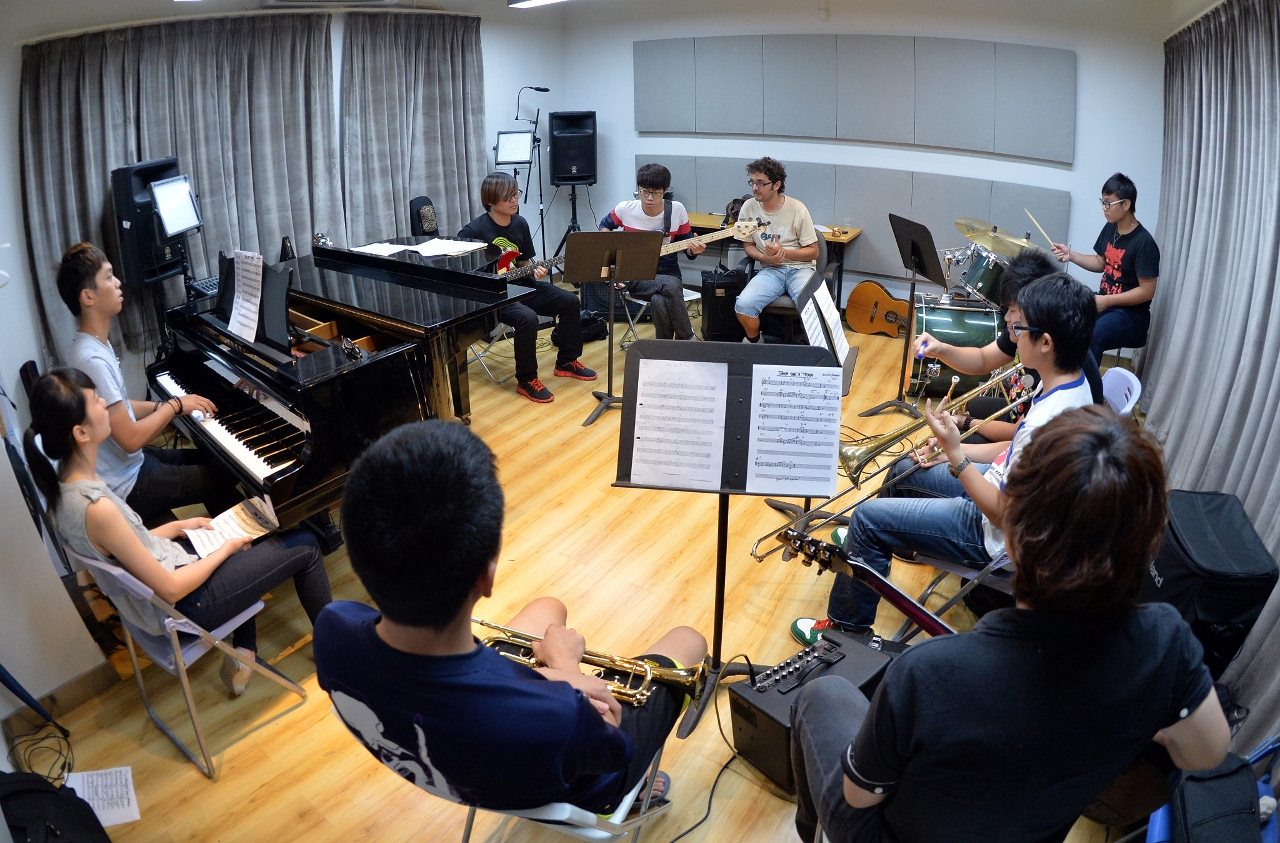 A Sessão de Partilha Musical dos Workshops de Jazz terá lugar em 30 de Agosto, pelas 19:00 horas, na Casa Garden.