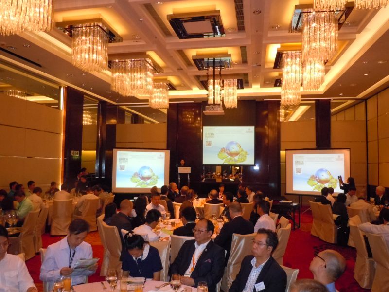 Os organizadores do MIECF realizaram um almoço/recepção em Hong Kong para apresentação do  MIECF2015.