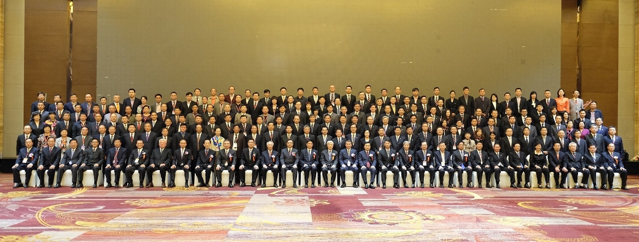 “9º Seminário sobre Ciências Policiais entre os Dois Lados do Estreito, Hong Kong e Macau” Fotografia conjunta dos participantes