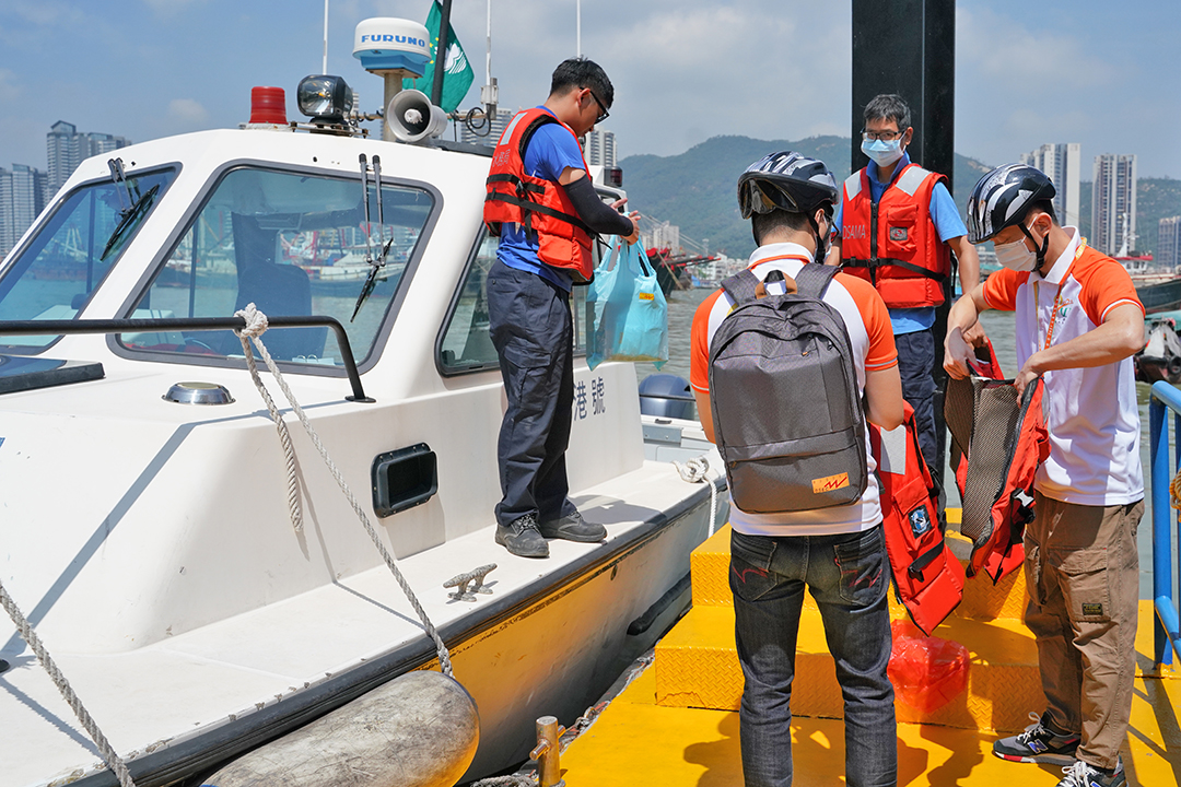 Data collection on the marine population conducted in May