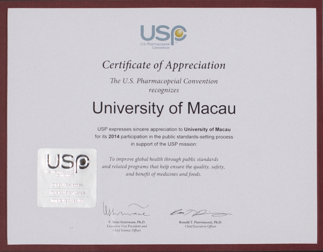 UM receives a certificate of appreciation from the US Pharmacopeial Convention