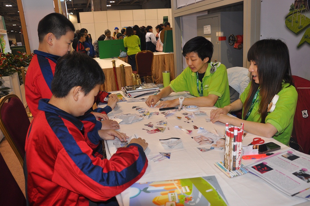 Students at the environmental workshop