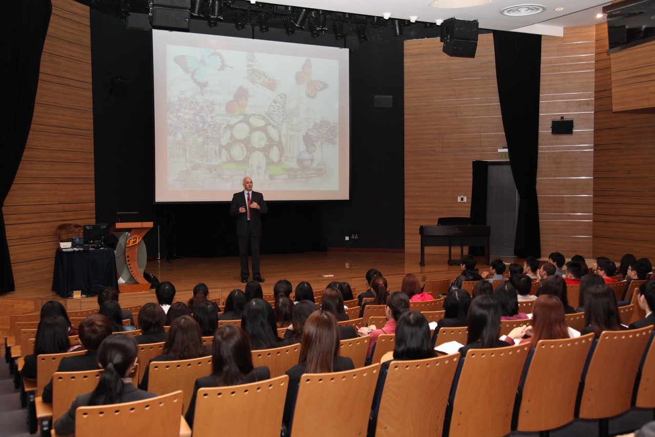 Grant Bowie delivered a talk to IFT students