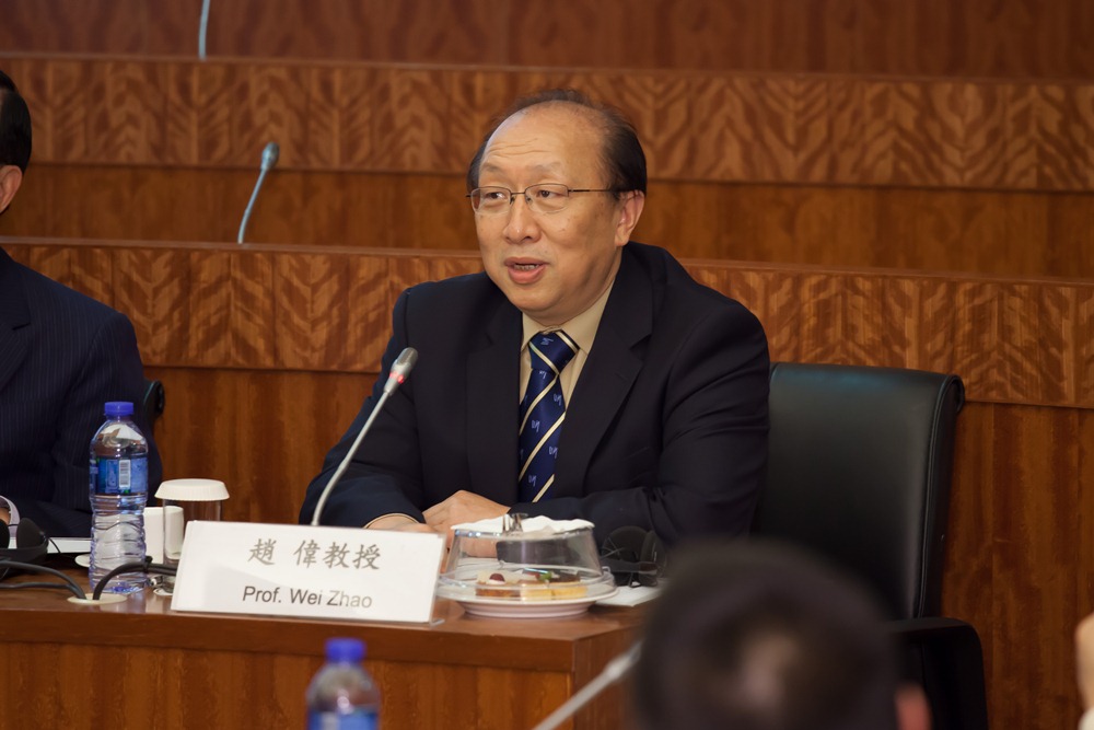 UM Rector Wei Zhao notes that as a university for Macao people, UM will adhere to the policy of mainly serving Macao residents