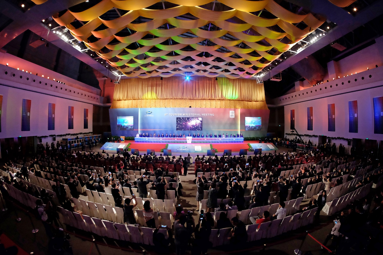 The opening ceremony of the APEC TMM8 is held at the Macao International Convention Center, Macao East Asian Games Dome.