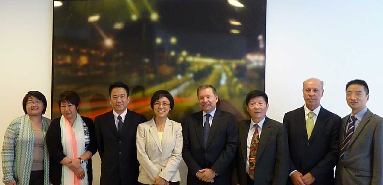 Guangdong and Macau tourism officials visit APAVT