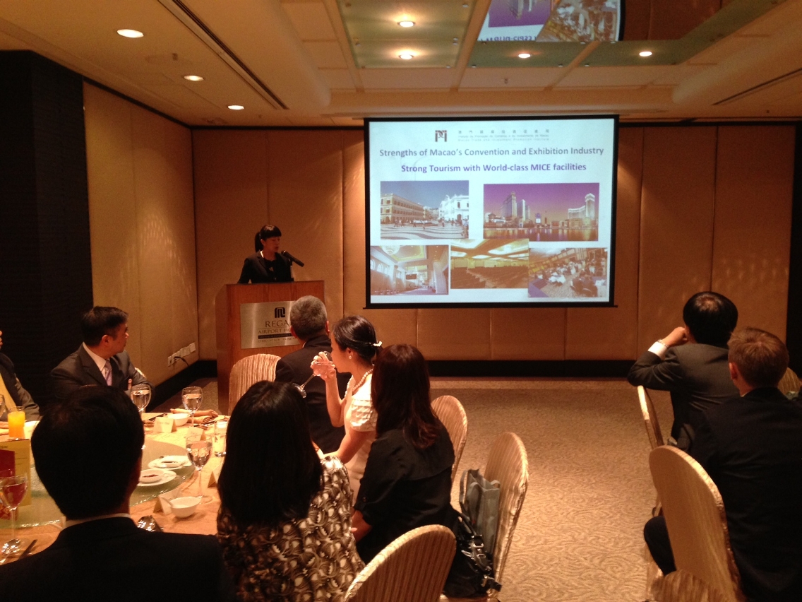 IPIM´s Executive Director, Mrs. Irene V. K. Lau, speaking at the lunch held in Hong Kong, to promote the advantages of Macao´s MICE industry.