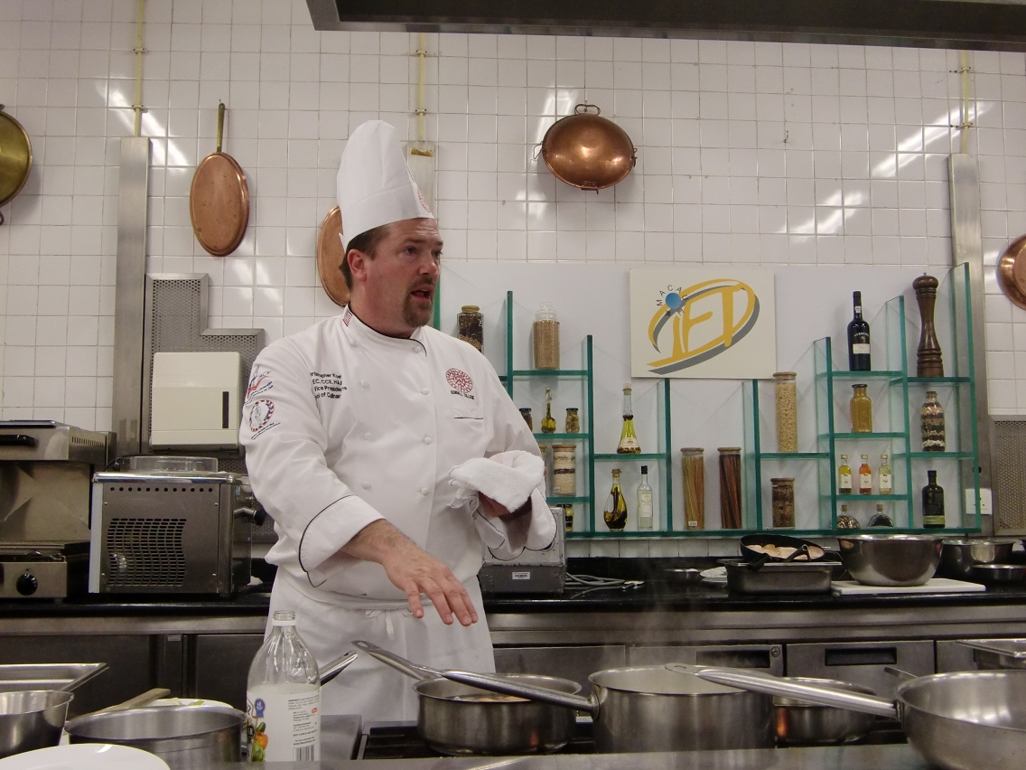 Christopher Koetke, Vice President of Kendall College School of Culinary Arts demonstrated his cooking techniques of US Midwest cuisine.