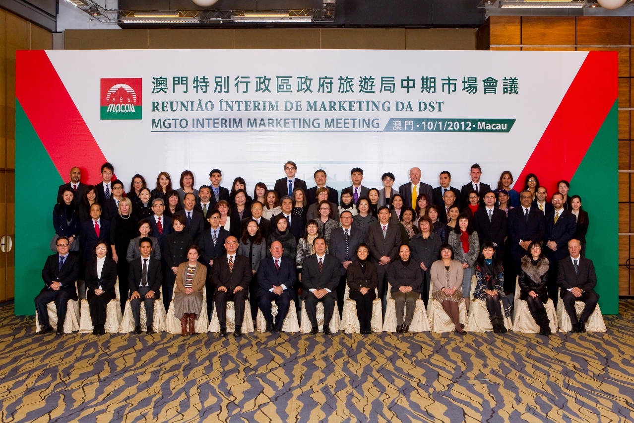 Cheong U with MGTO officials and representatives