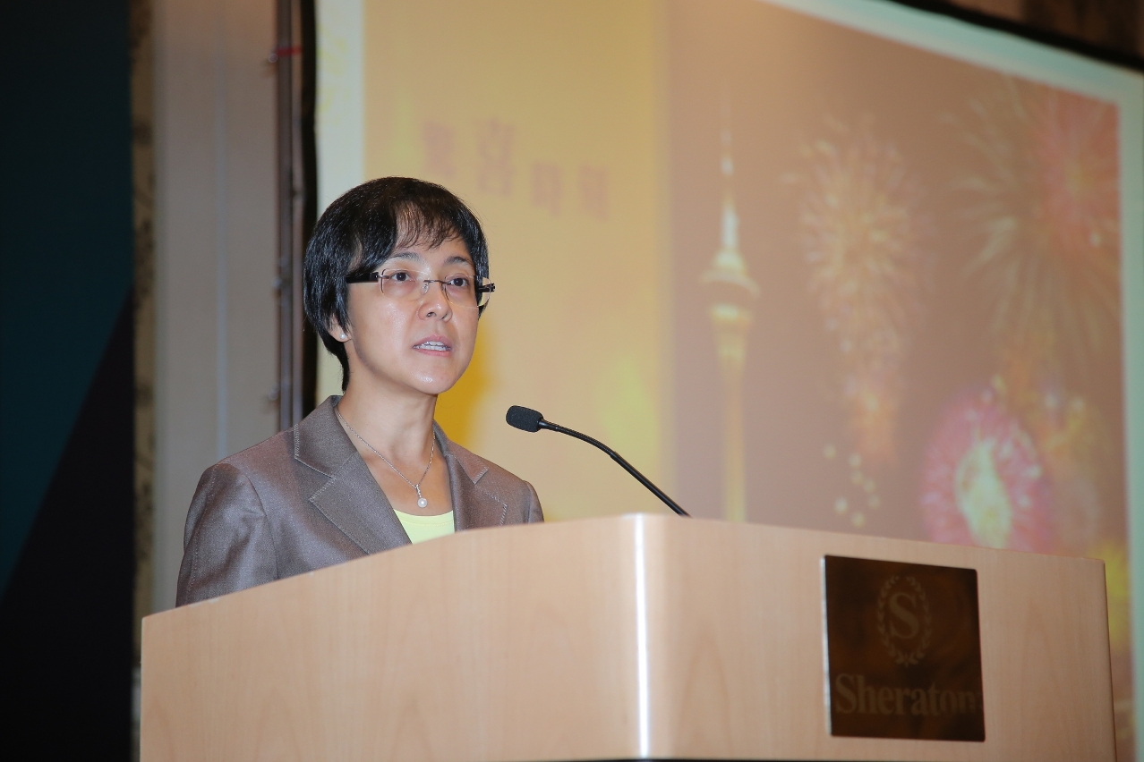 Marina Helena de Senna Fernandes delivers a speech during the Forum