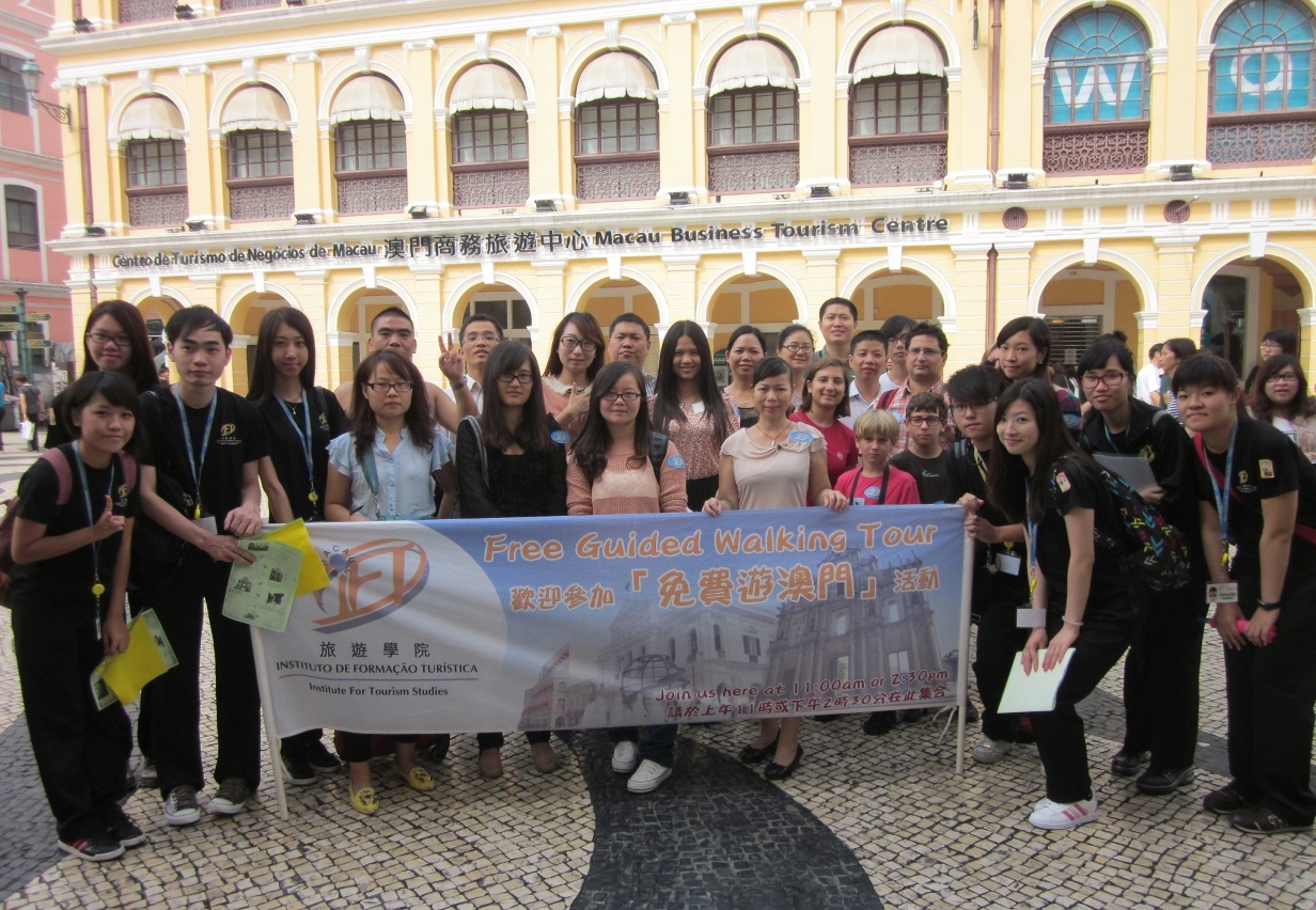 IFT’s Year Two students of Tourism Business Management Degree Programme organise free guided tours for tourists and local residents at Senado Square