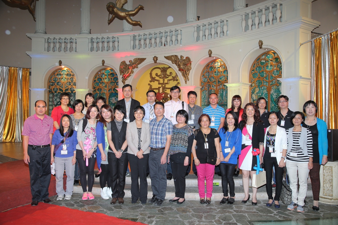 Director Senna Fernandes and Macau industry delegates visit Zhongshan