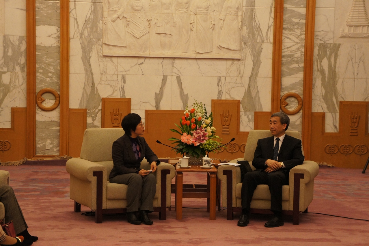 Secretary for Administration and Justice, Ms Chan Hoi Fan, meets with the Director of the Committee for the Basic Law of the Macao SAR under the NPC Standing Committee, Mr Li Fei, in Beijing.