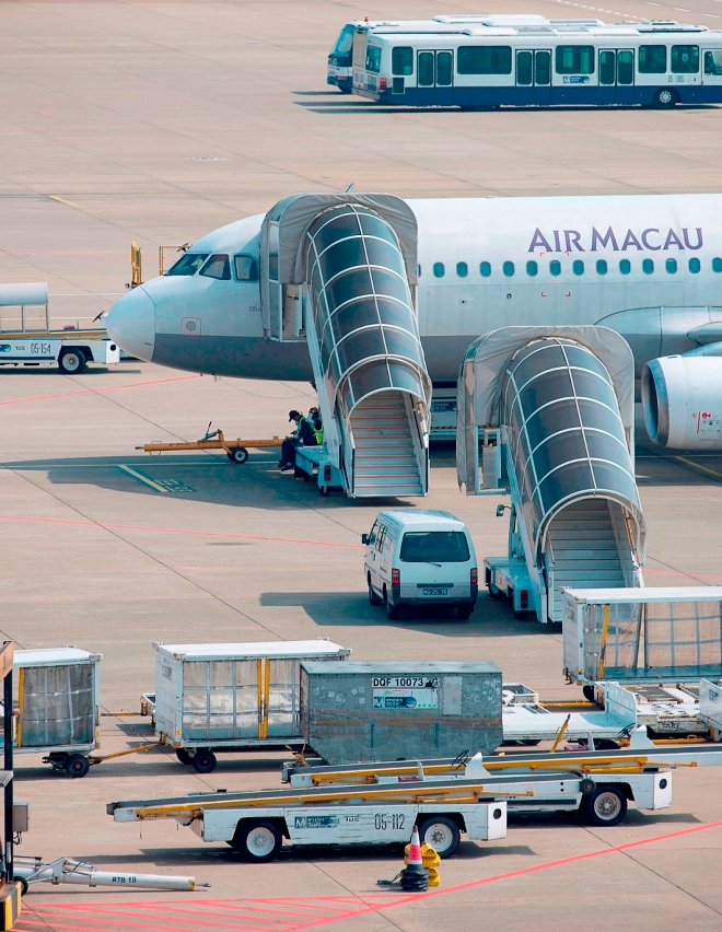 The Civil Aviation Authority has approved 73 extra and charter flights for this Chinese New Year allowing the local air transport market to provide enough capacity for both the Macao residents and the passengers from other places to travel between Macao and mainland China, Taiwan China, Japan and Korea.