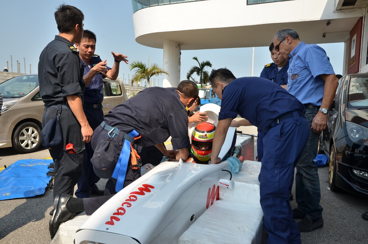 FIA Medical Delegate Conducts Training Session for Macau Grand Prix Rescue Team