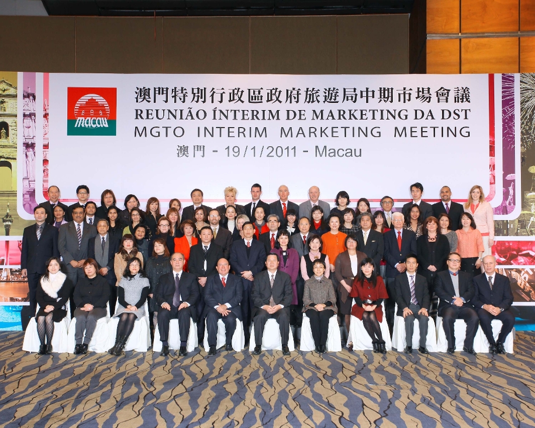 Cheong U with MGTO officials and representatives around the world