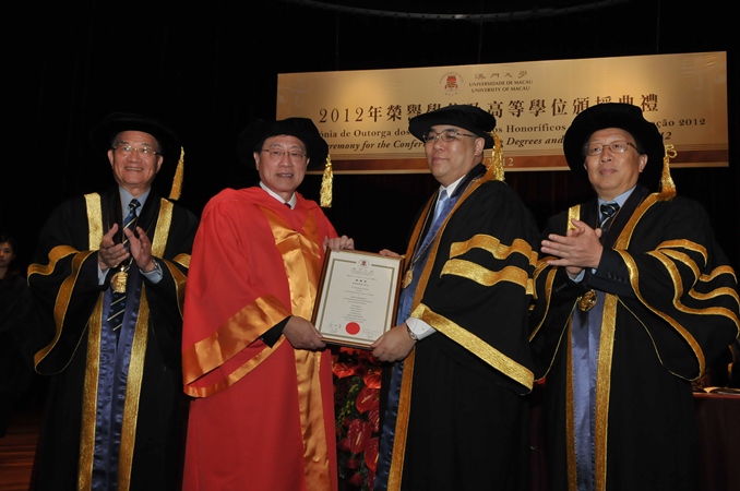 The University of Macau confers the Degree of Doctor of Science honoris causa upon Prof. Andrew Chi-Chih Yao
