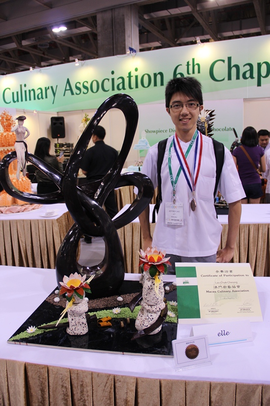 IFT Pastry Artisan Jeffrey Lao  won the bronze medal in Pralines with Artistic Showpiece.