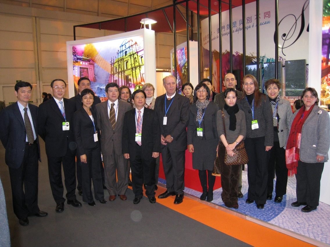 Macau delegation and representatives in Lisbon with Sichuan and Guangdong group