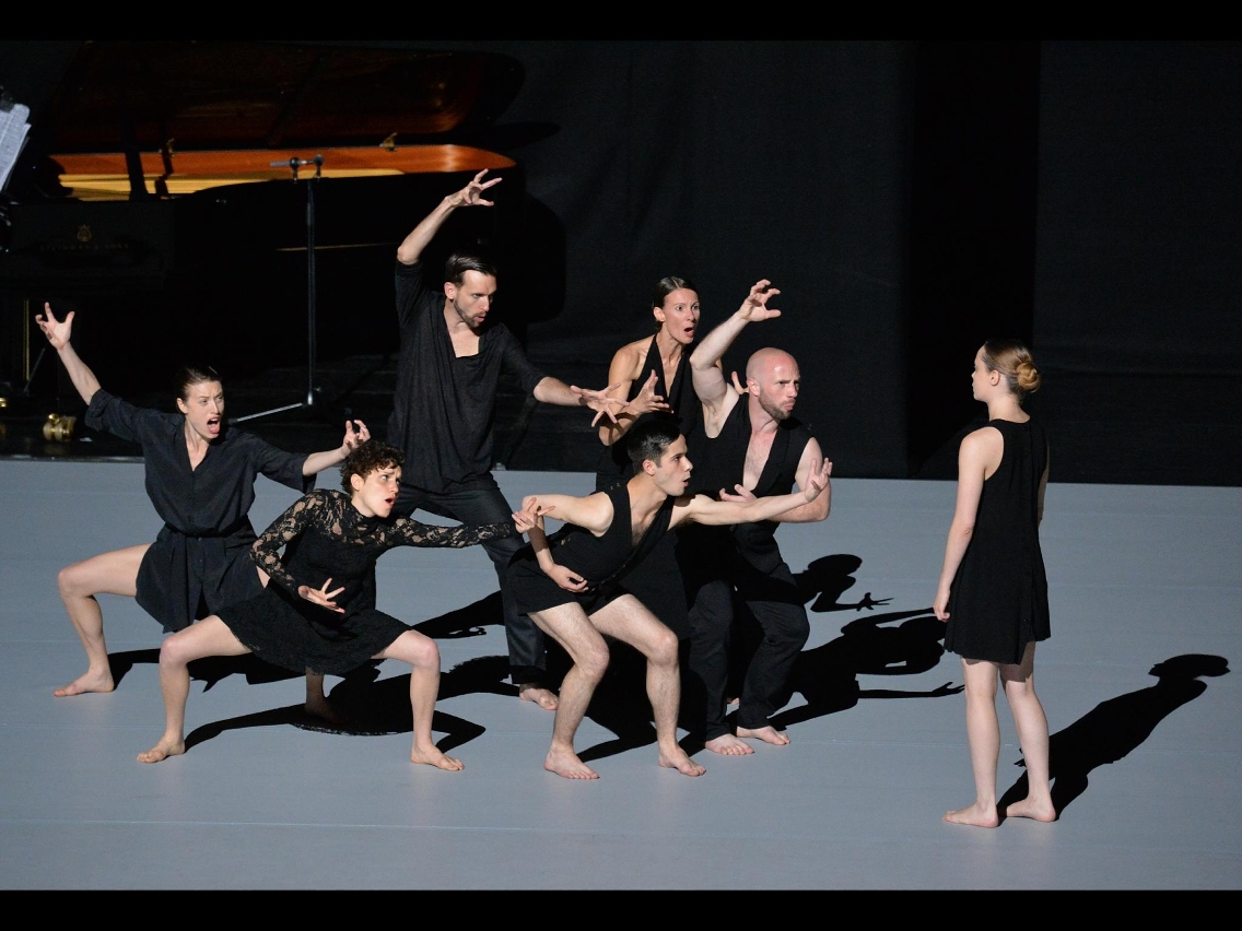 Opening Show - Lied Ballet