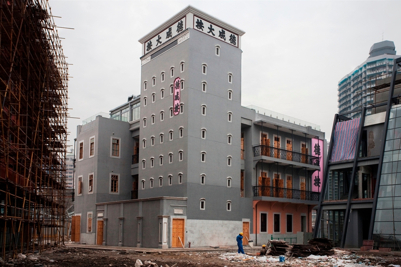 Tak Seng On the First to Complete Construction in UBPA Expo 2010 Shanghai (1)