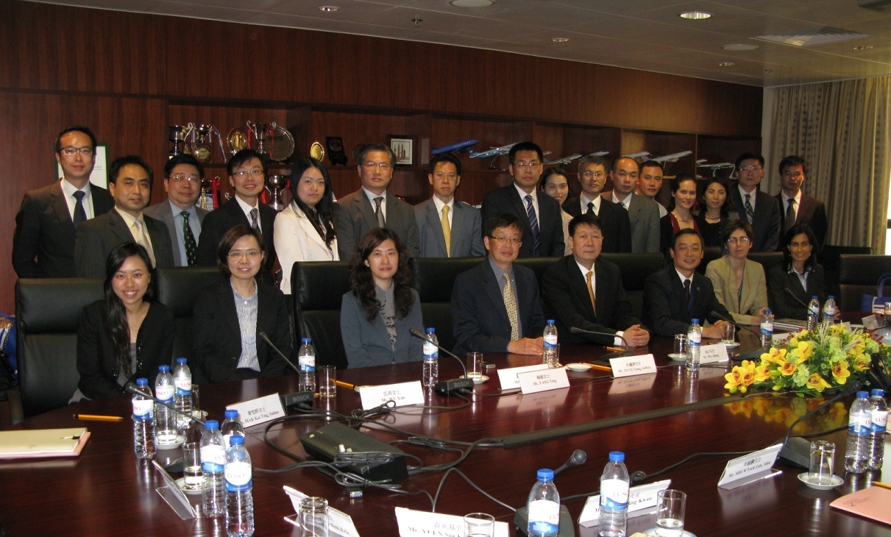 Mainland China, Hong Kong and Macao held “Tripartite International Air Law Meeting” in Macao for the latest updates of aviation laws and regulations development in the three places and the discussion of the content and eventual applicability of the Beijing Convention and the Beijing Protocol. (filename: tripartite international air law meeting