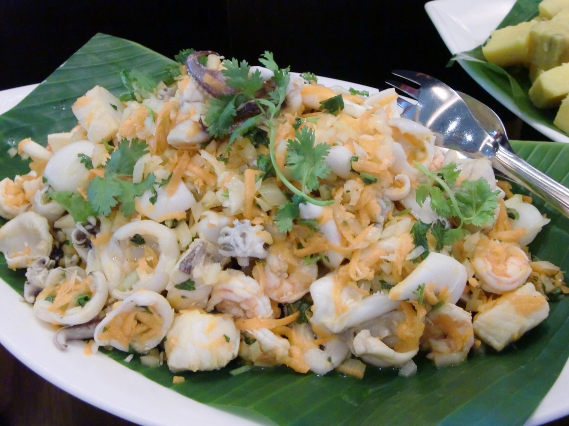 Seafood salad resized